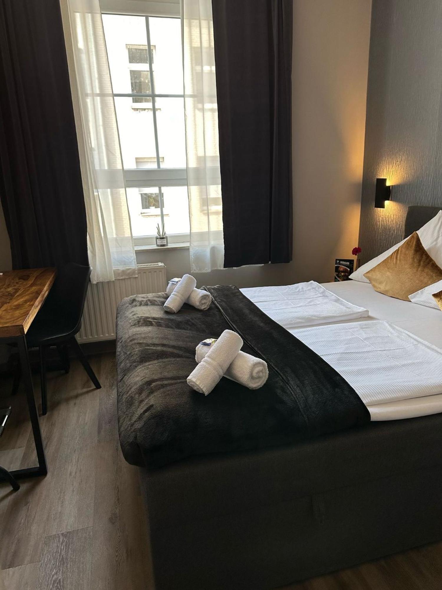 Hotel Restaurant Zum Loewen 뒤스부르크 외부 사진