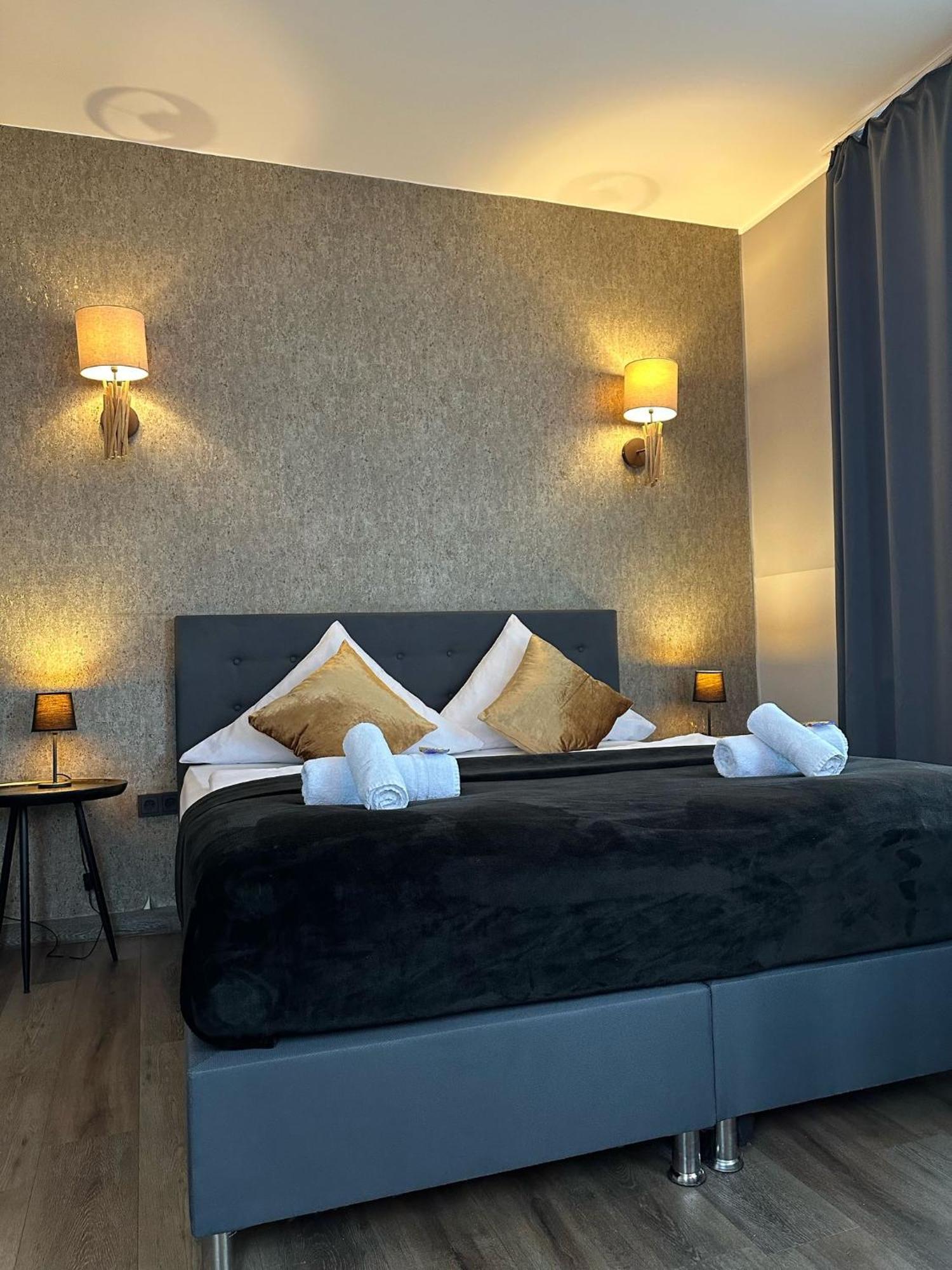 Hotel Restaurant Zum Loewen 뒤스부르크 외부 사진